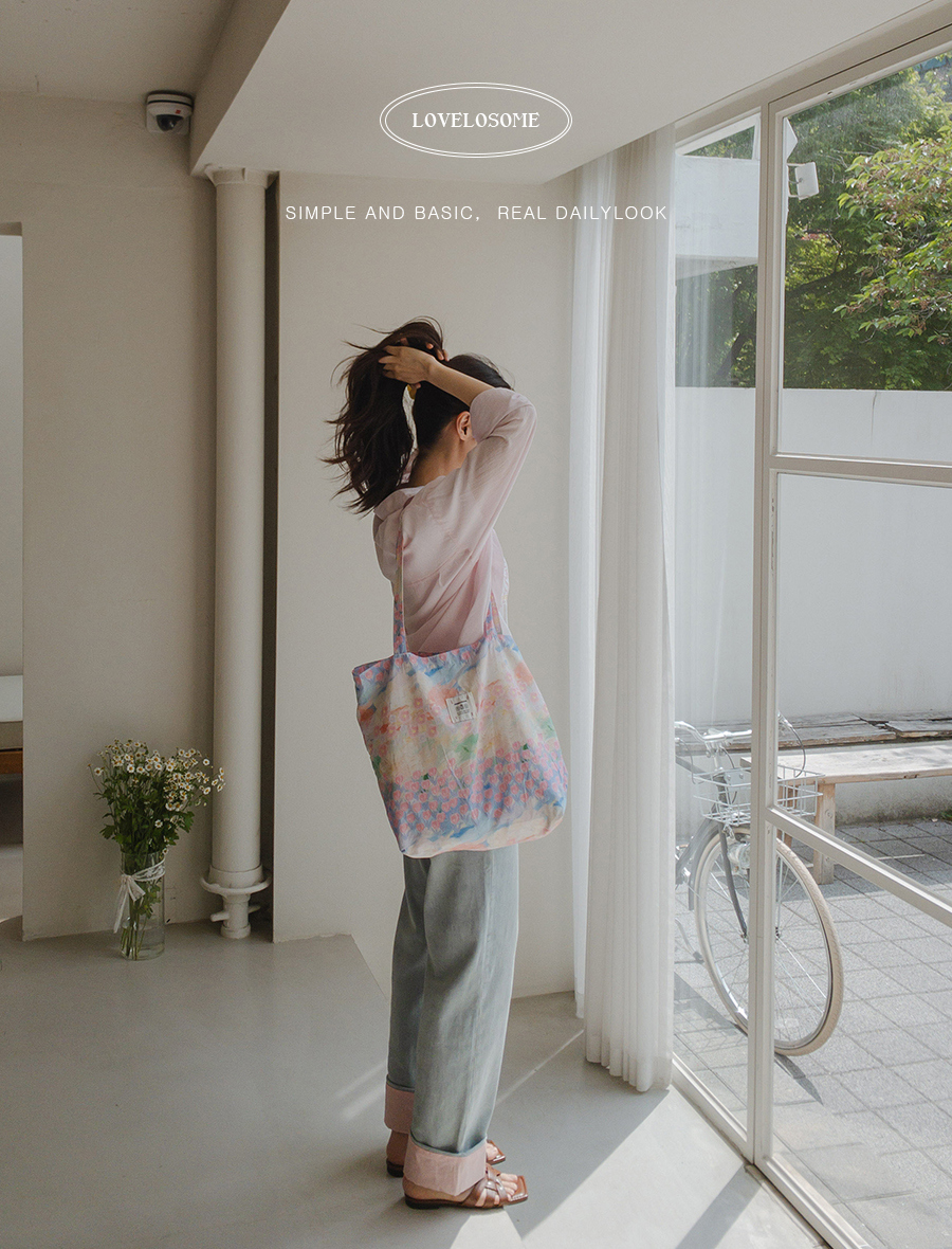 반팔 티셔츠 모델 착용 이미지-S2L13