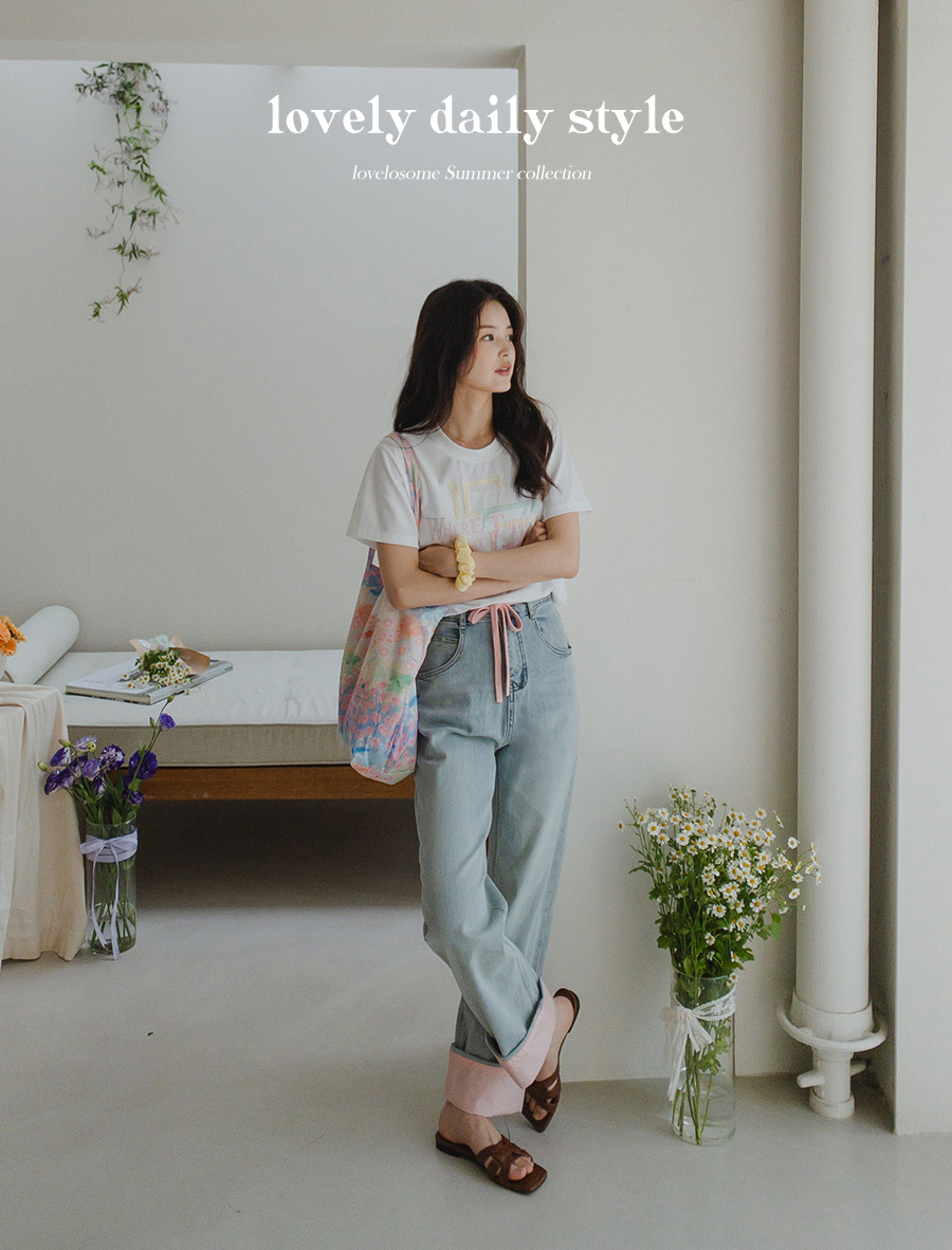 반팔 티셔츠 모델 착용 이미지-S2L3