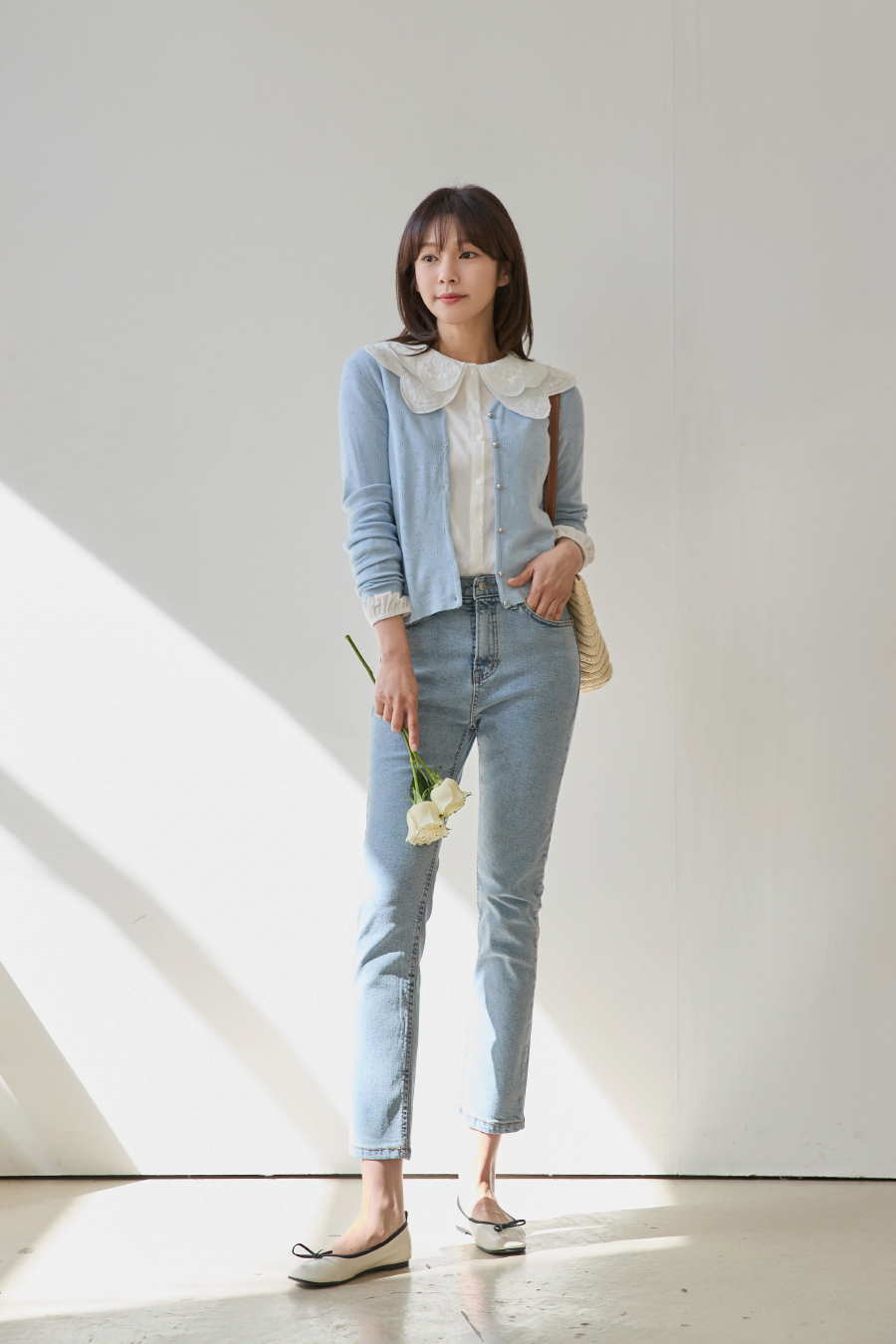 바지 모델 착용 이미지-S2L10