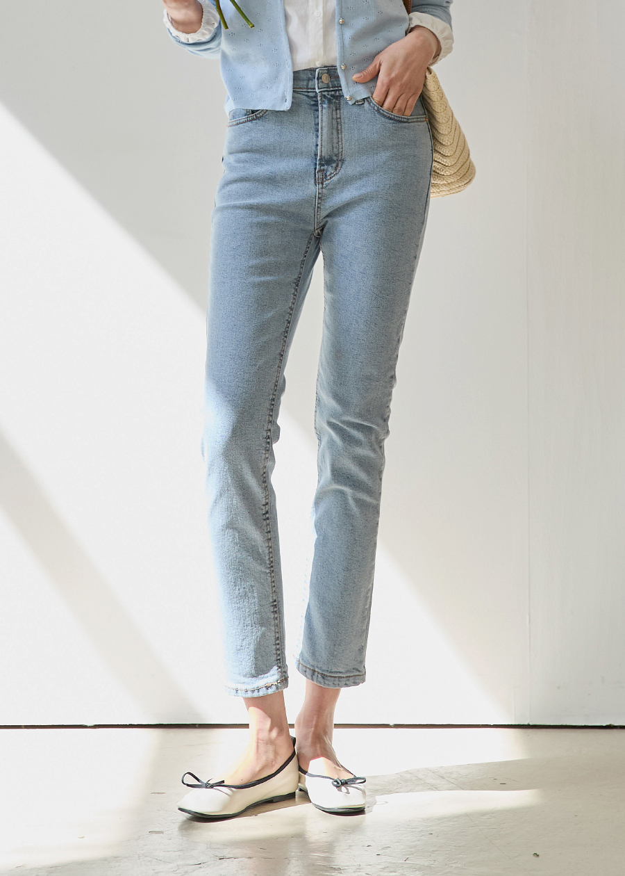 바지 모델 착용 이미지-S2L12