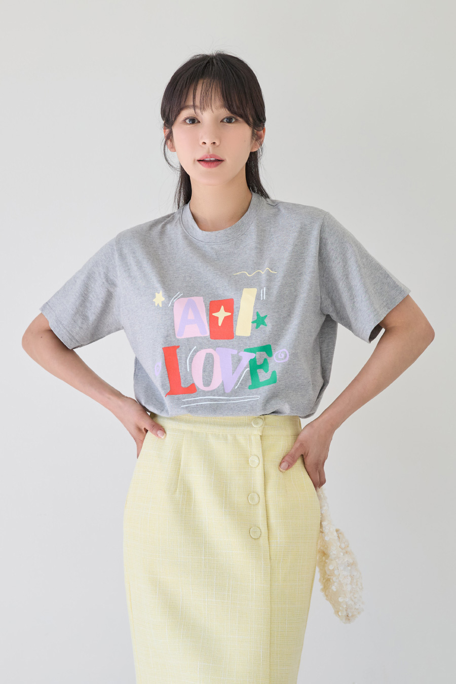 반팔 티셔츠 모델 착용 이미지-S1L7