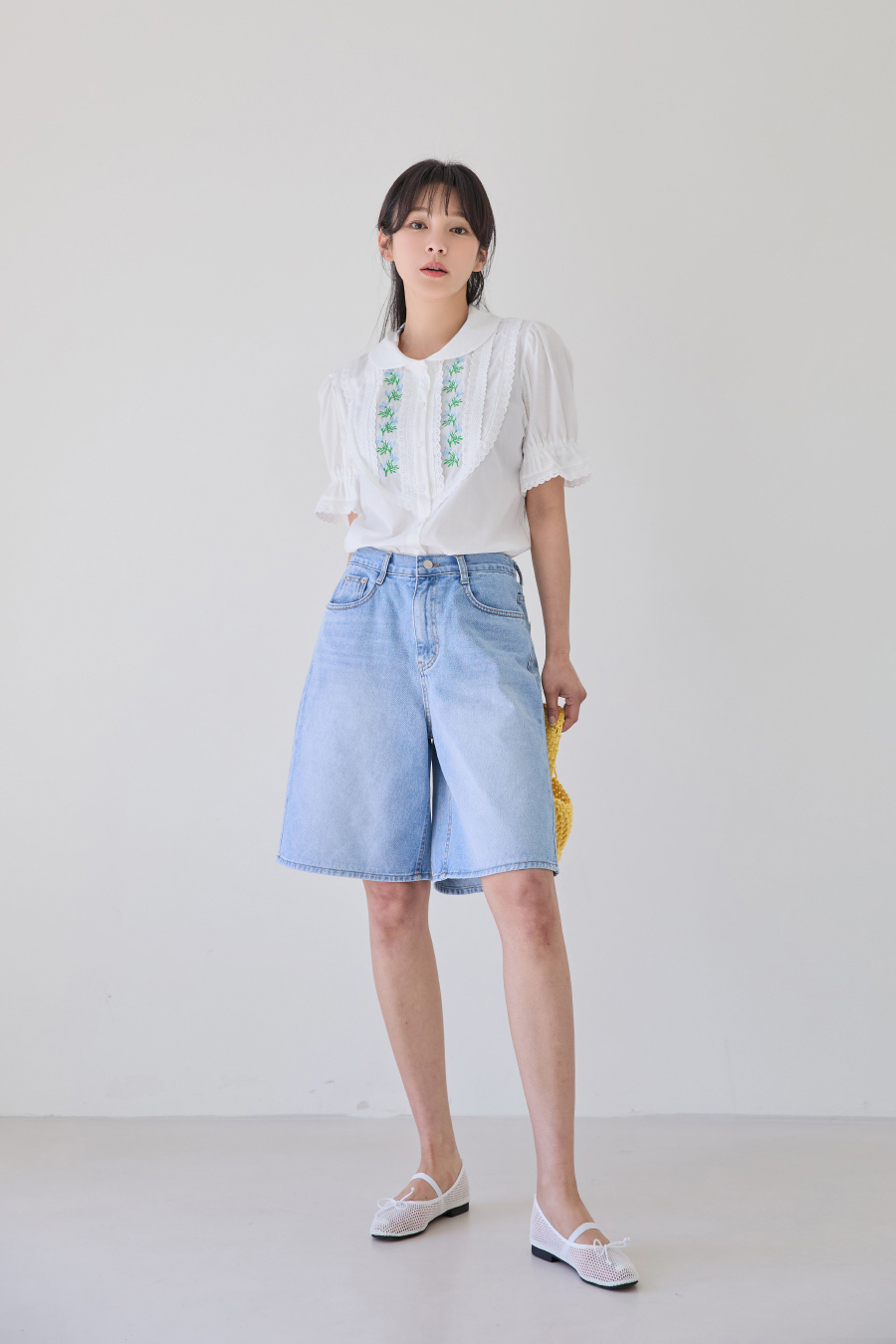 반바지 모델 착용 이미지-S1L6