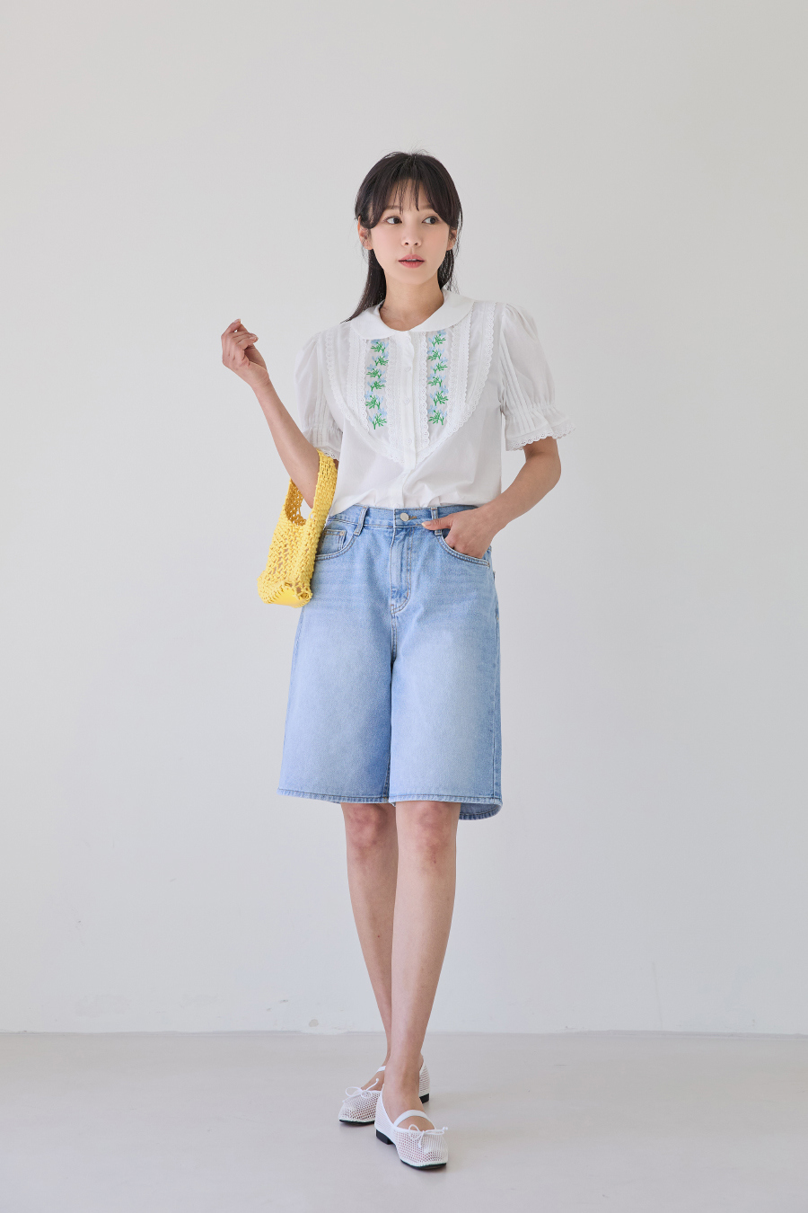 반바지 모델 착용 이미지-S1L3