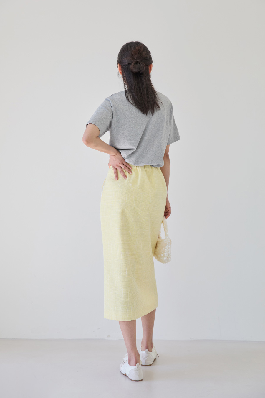 반팔 티셔츠 모델 착용 이미지-S1L15