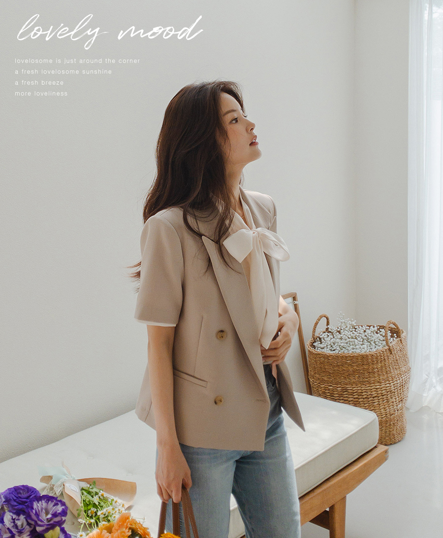 블레이저 모델 착용 이미지-S2L1