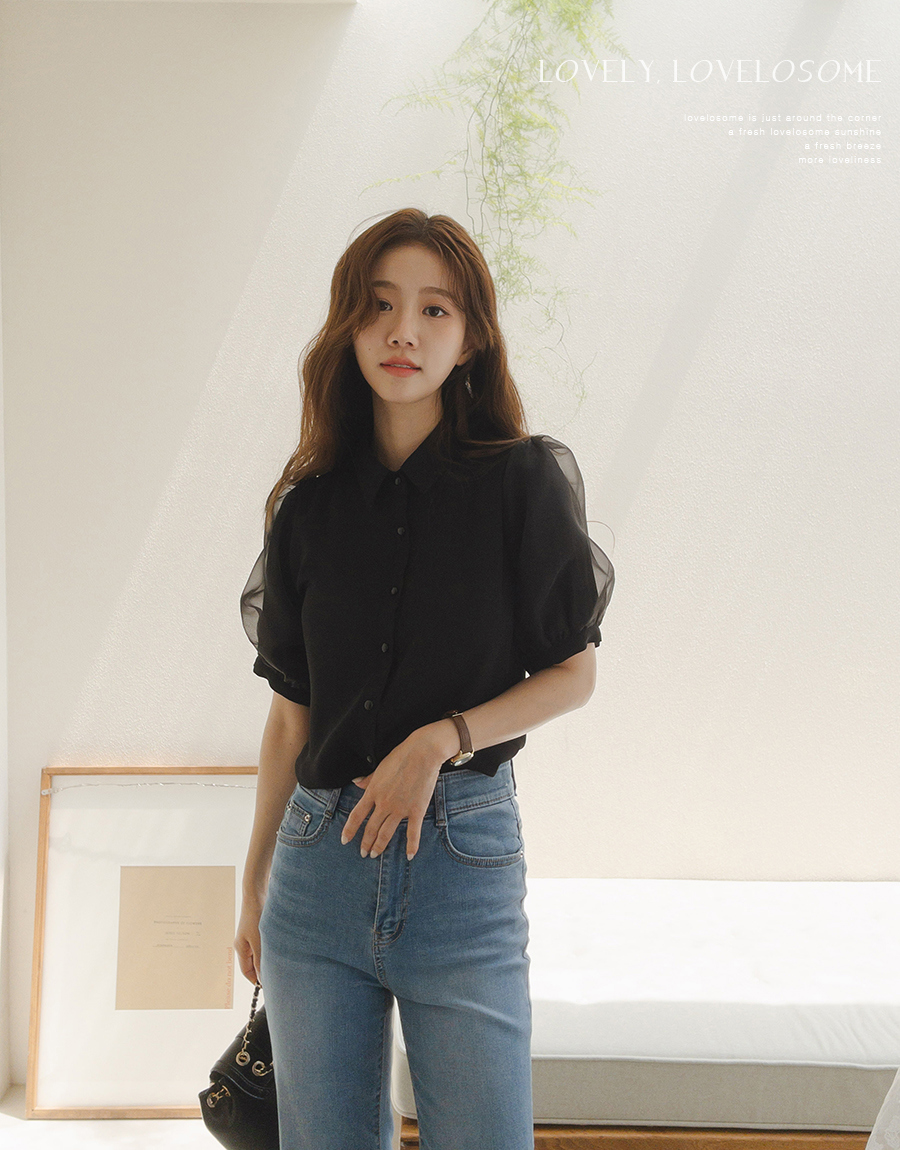 블라우스 모델 착용 이미지-S3L5
