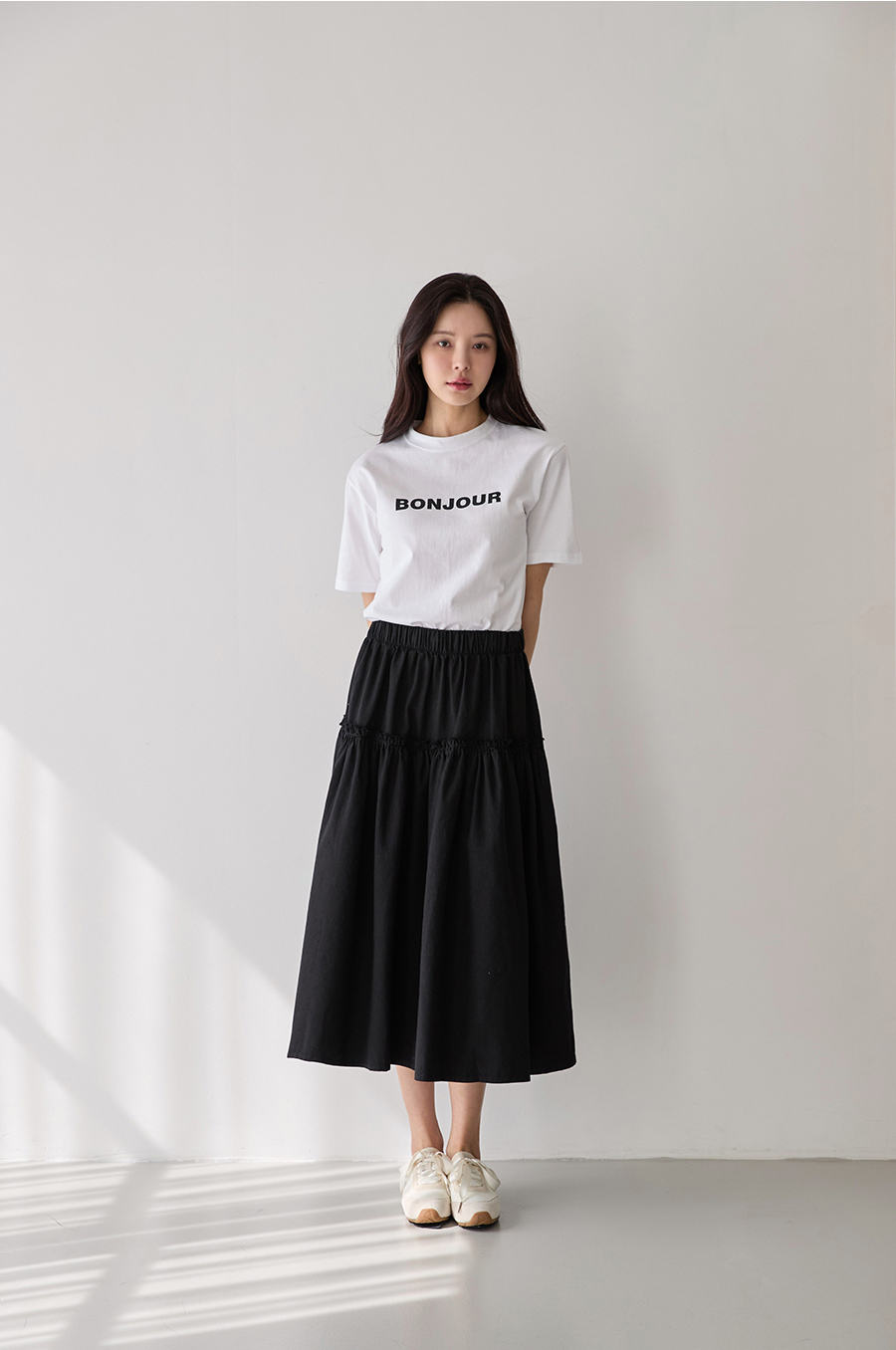 반팔 티셔츠 모델 착용 이미지-S2L13