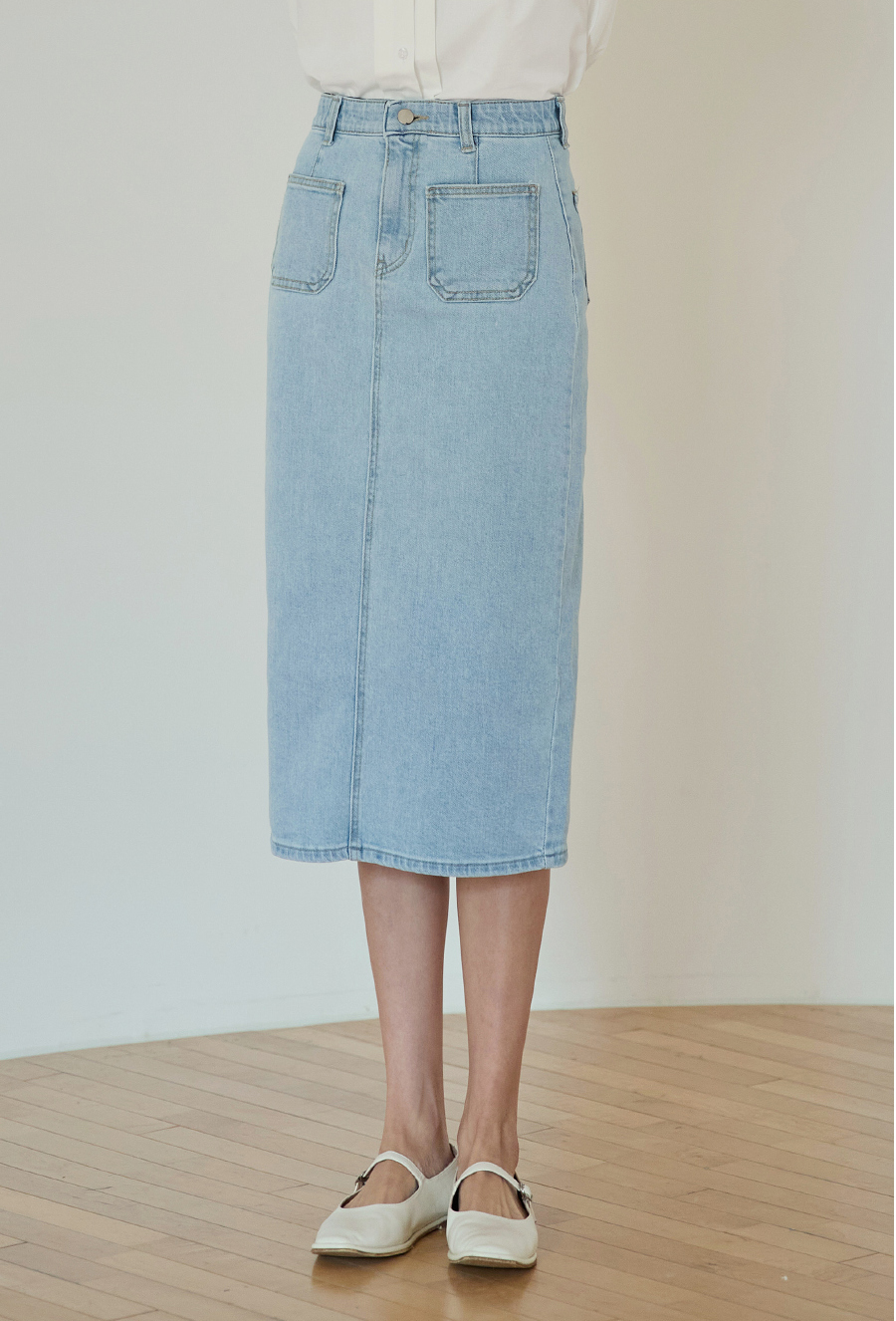 드레스 모델 착용 이미지-S2L1