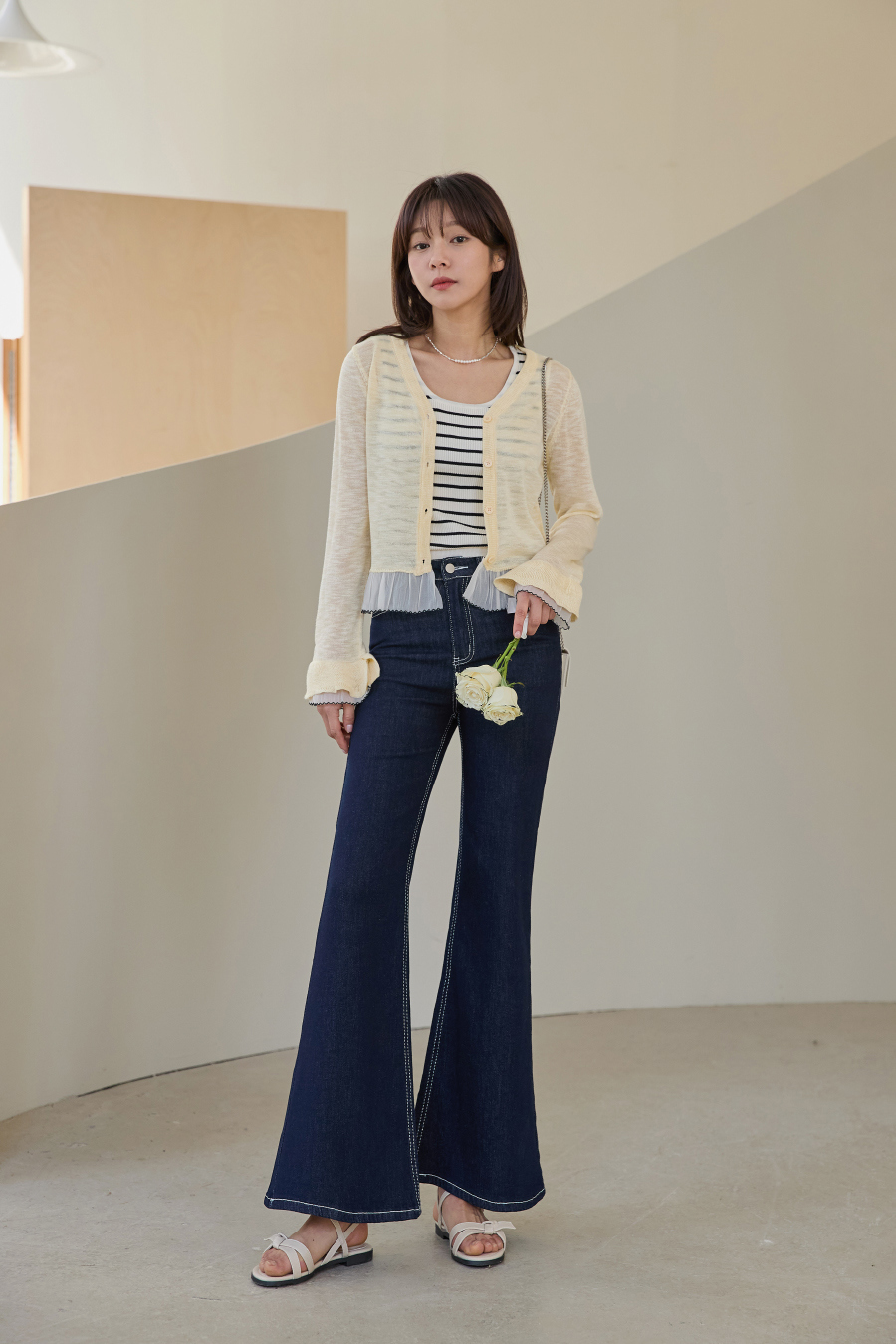 카디건 모델 착용 이미지-S1L2