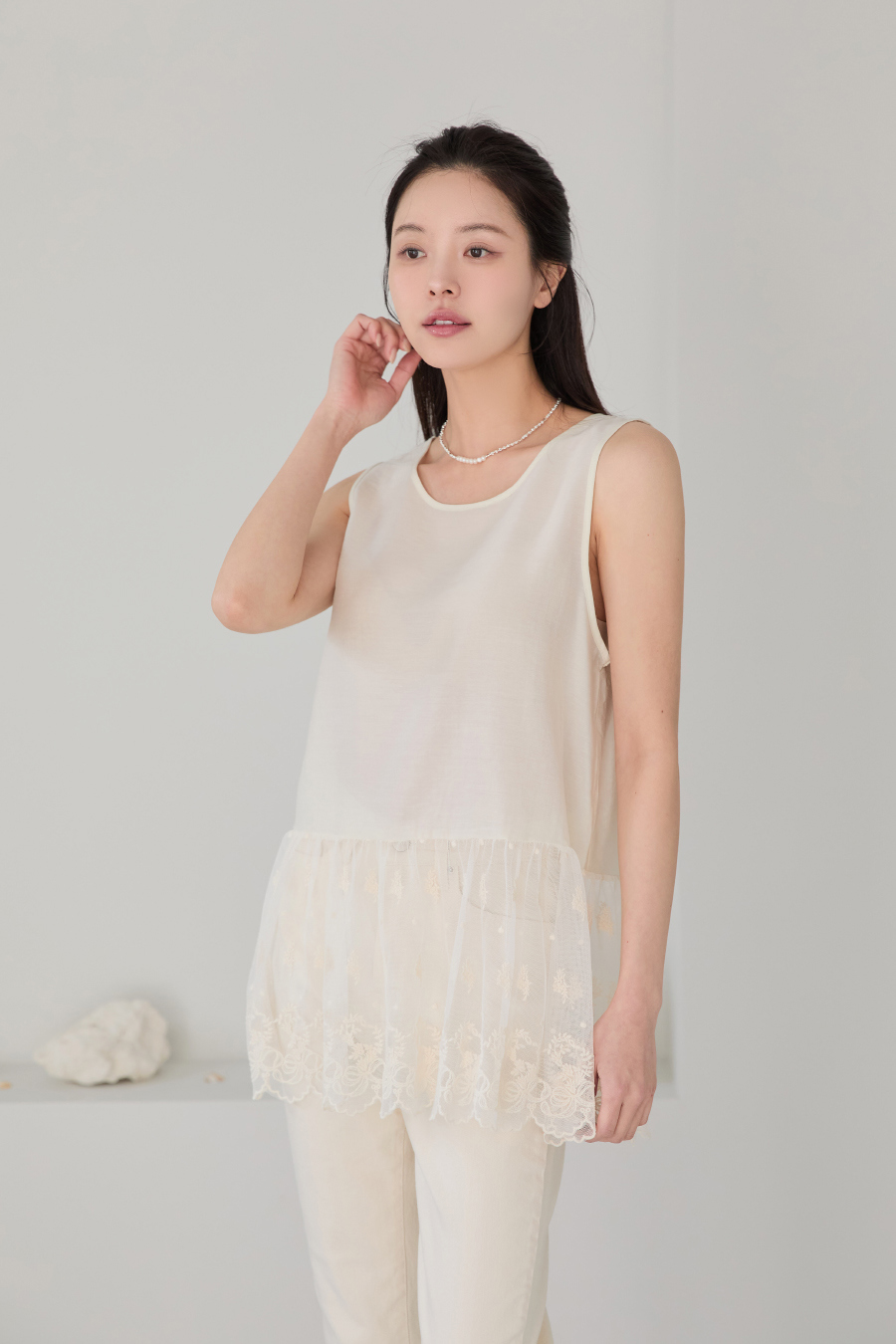 드레스 모델 착용 이미지-S1L5