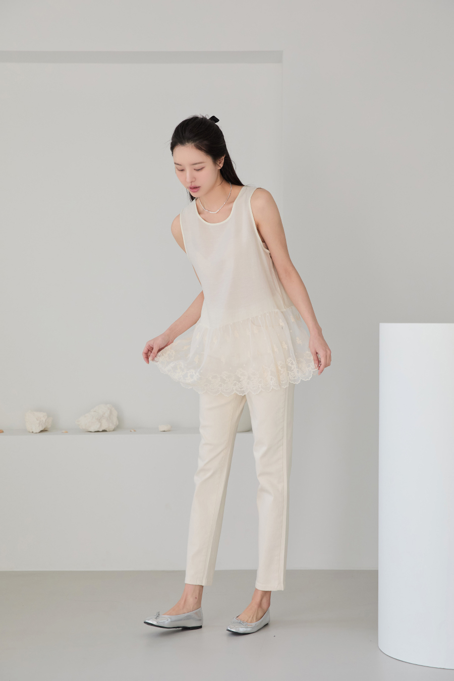 드레스 모델 착용 이미지-S1L8