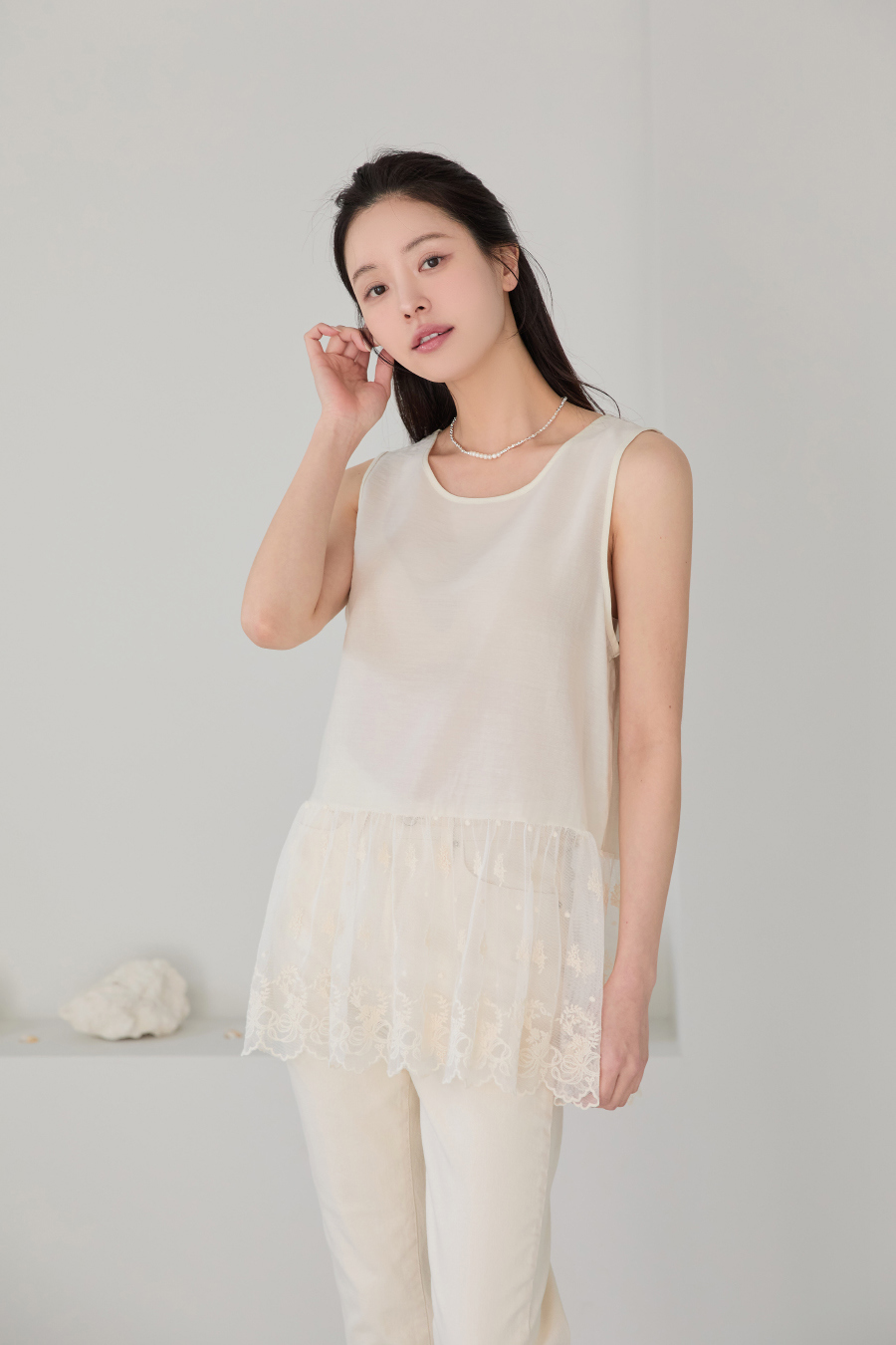 드레스 모델 착용 이미지-S1L2