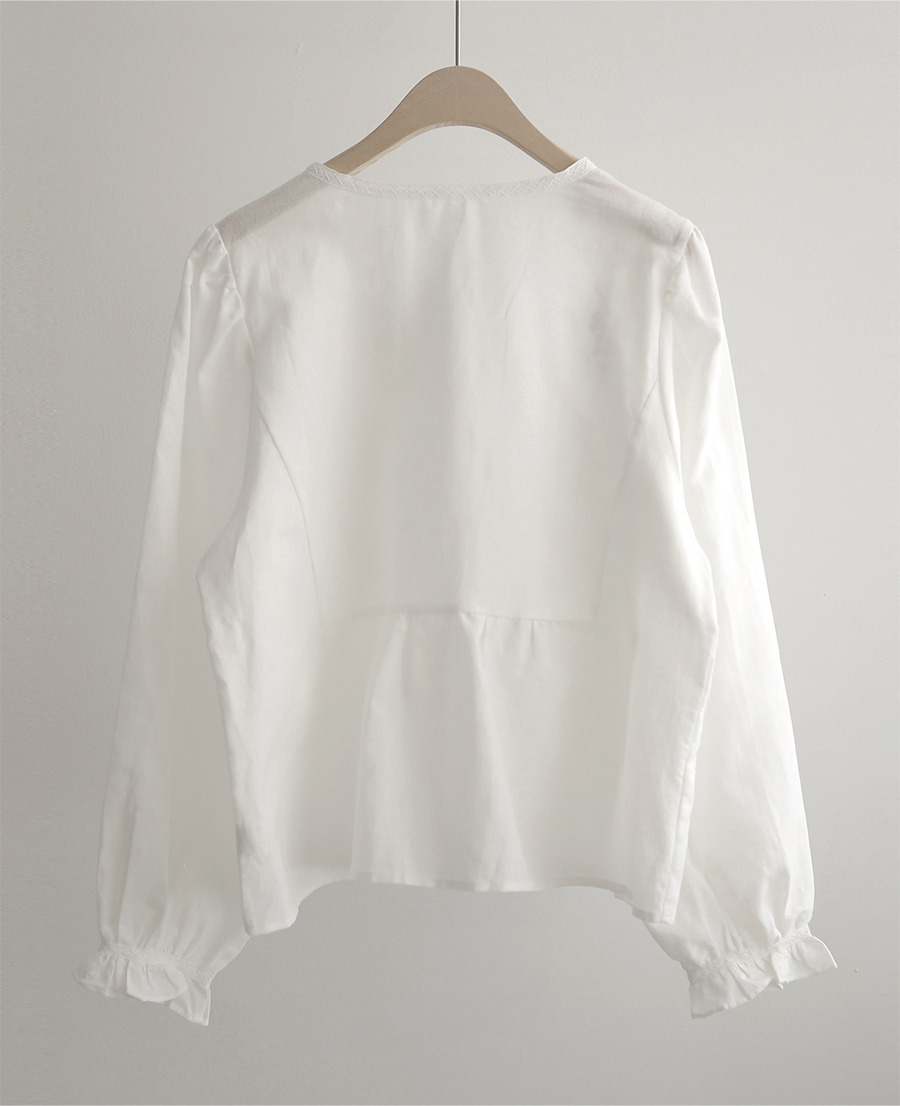 긴팔 티셔츠 화이트 색상 이미지-S1L17