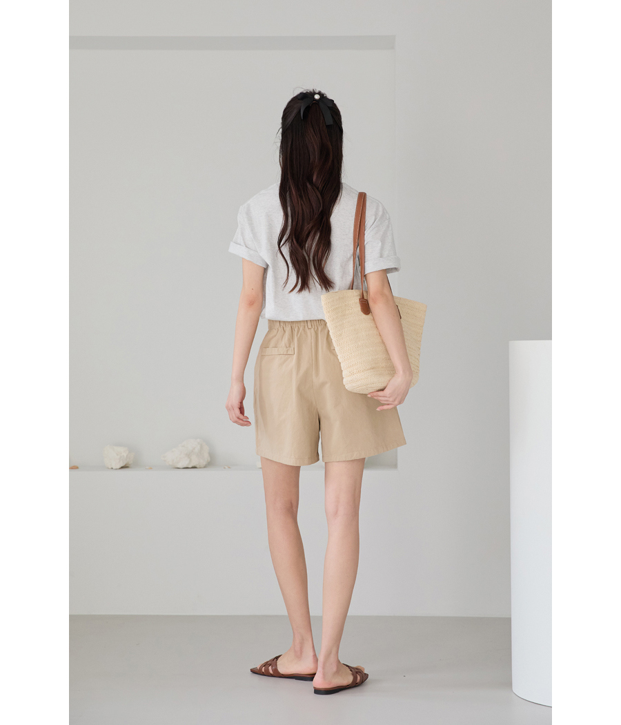 반팔 티셔츠 모델 착용 이미지-S1L13