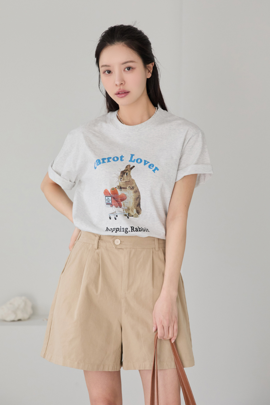 반팔 티셔츠 모델 착용 이미지-S1L15