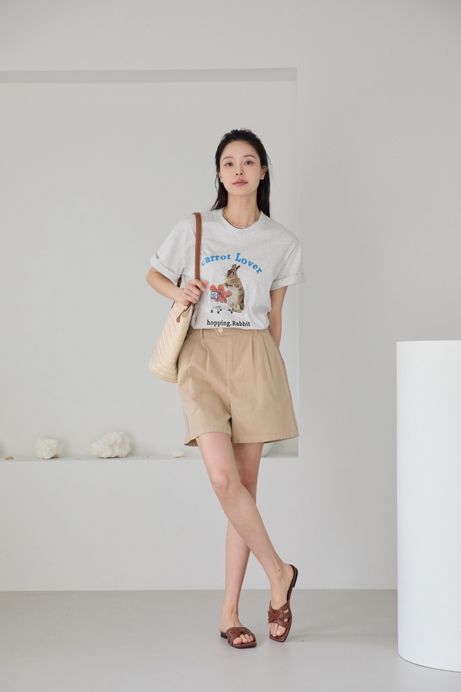 반팔 티셔츠 모델 착용 이미지-S1L14