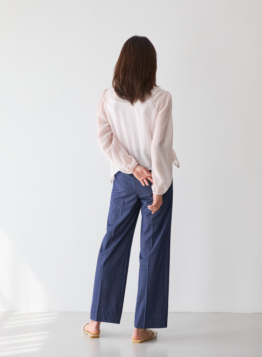 블라우스 모델 착용 이미지-S1L10