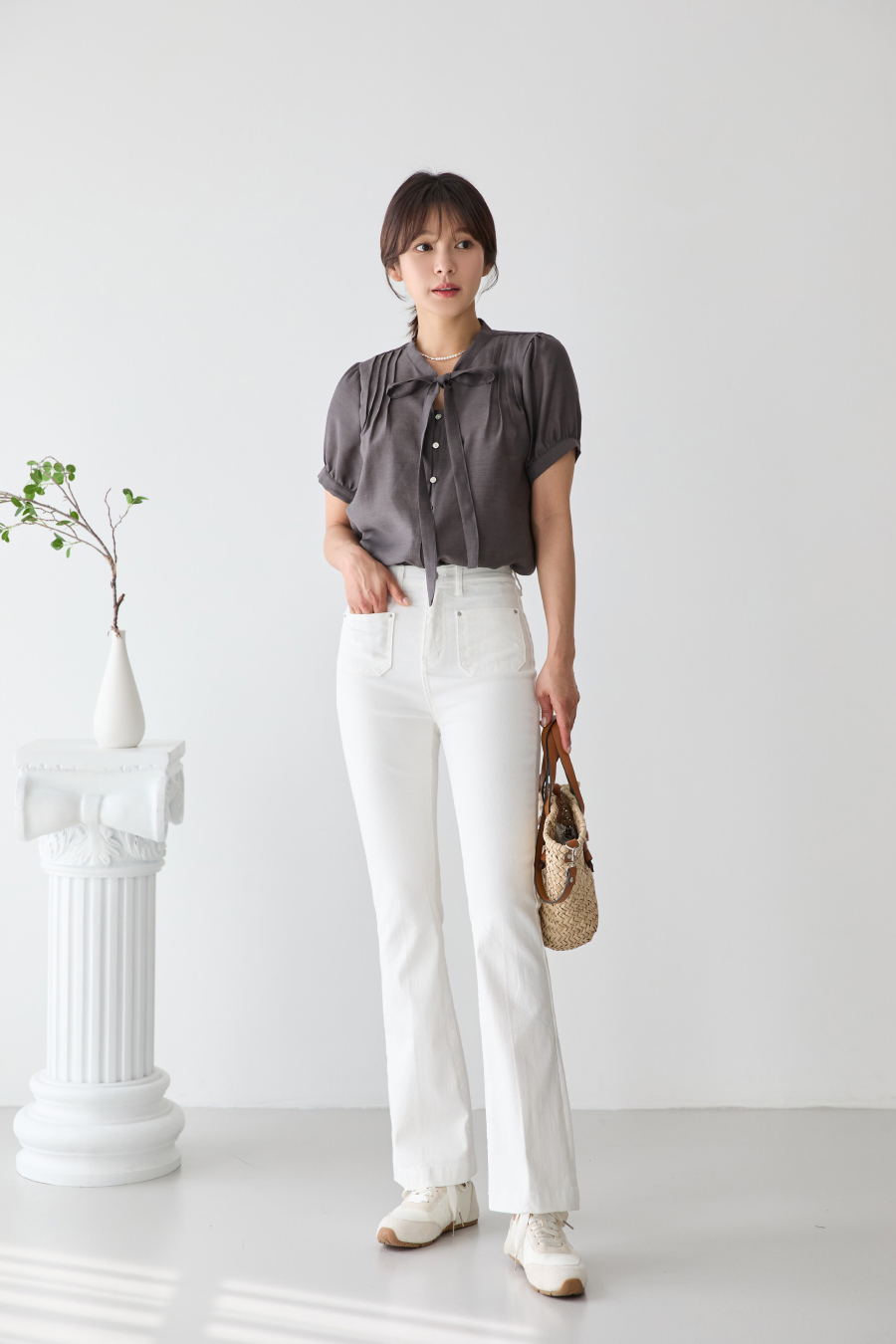 바지 모델 착용 이미지-S1L9