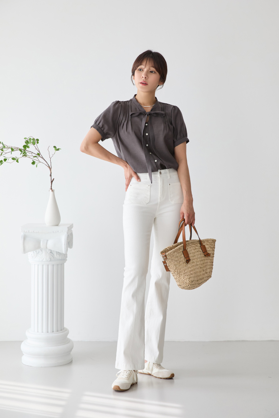 바지 모델 착용 이미지-S1L4