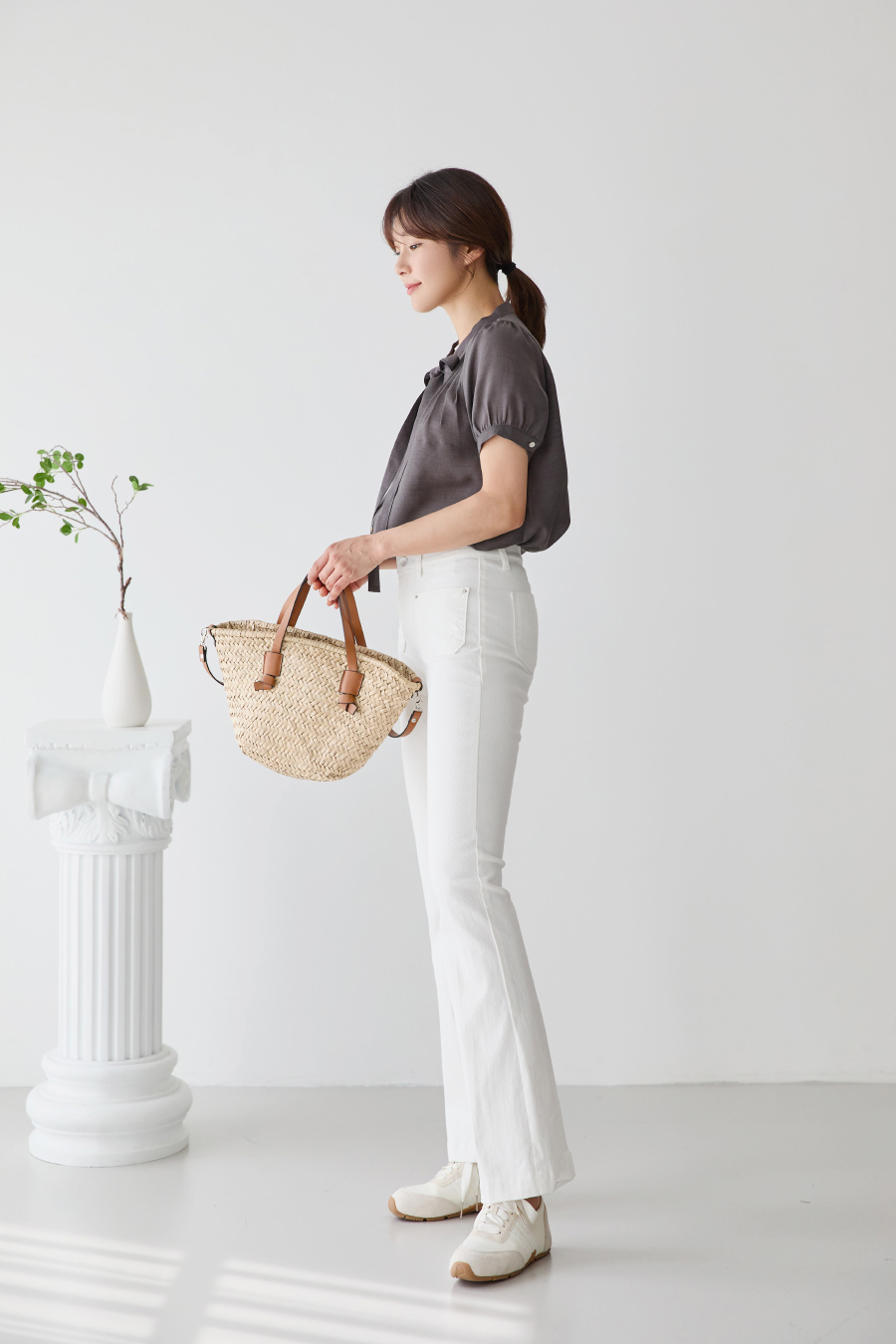 바지 모델 착용 이미지-S1L11