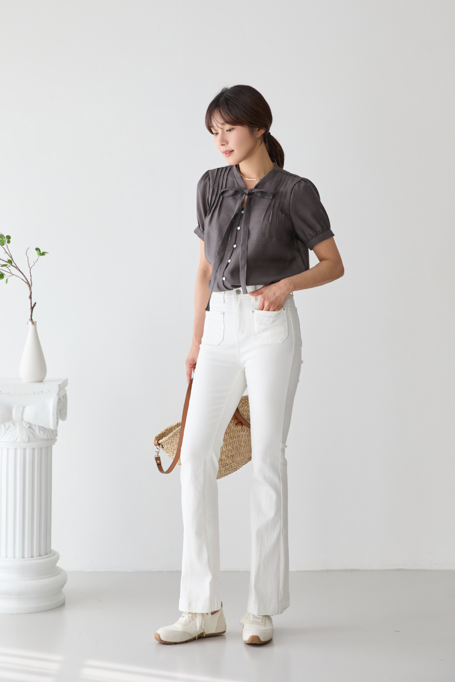 바지 모델 착용 이미지-S1L8