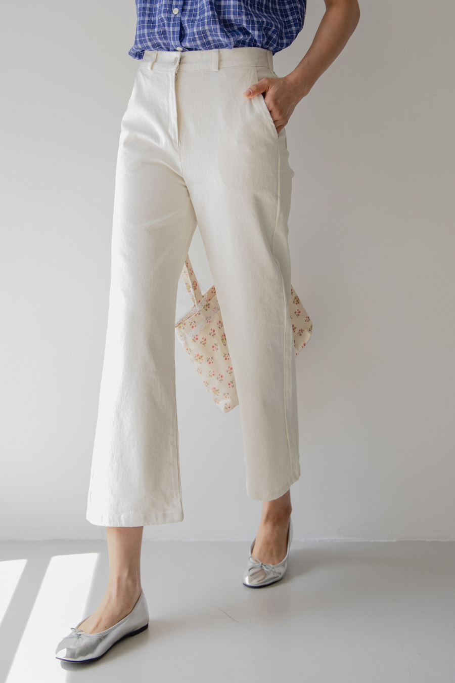 바지 모델 착용 이미지-S1L26